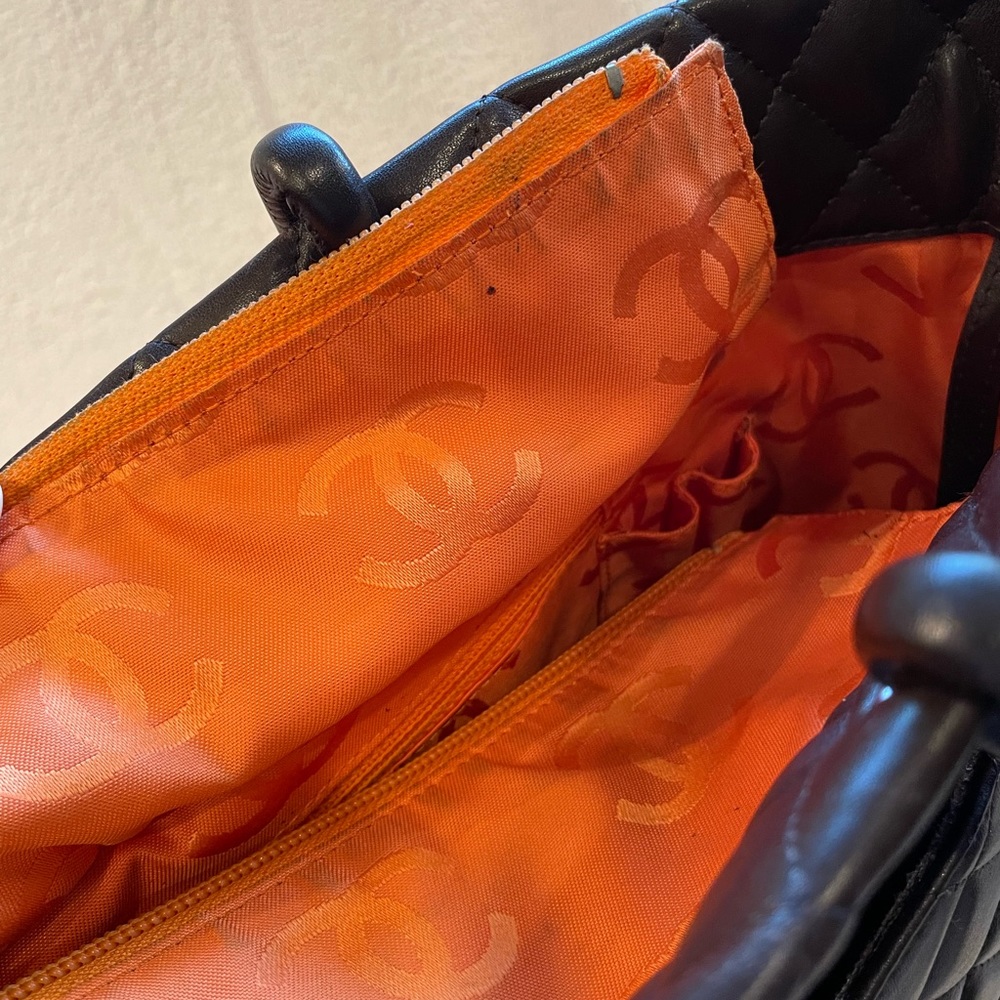❌❌❌SOLD❌ ❌ ❌💕HOST PICK💕CHANEL,Cambron Quilted Calf Tote - Picture 16 of 17